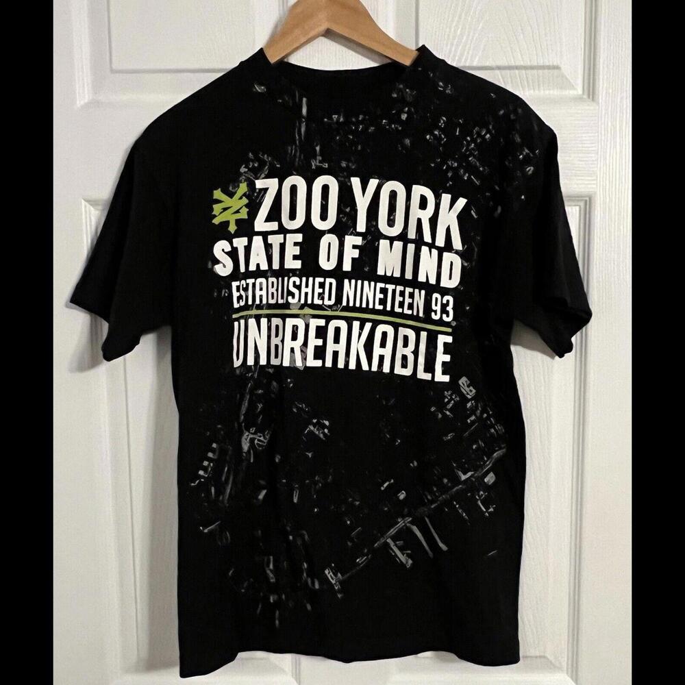 Zoo York Men’s Medium Black Short Sleeve Graphic Tshirt